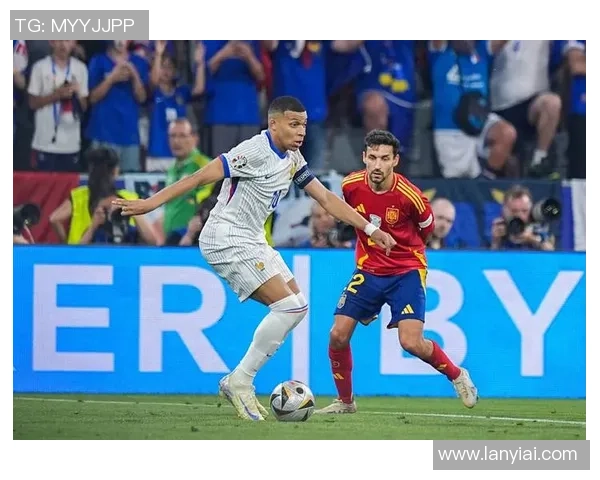 足球明星在世界杯比赛中的精彩表现与传奇瞬间回顾